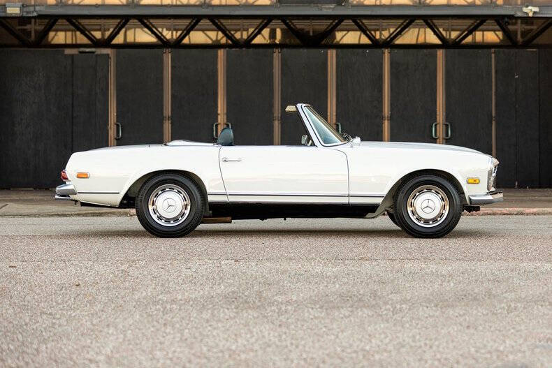 1969 Mercedes-Benz 280-Class