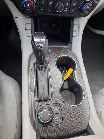 2017 GMC Acadia SLT-2