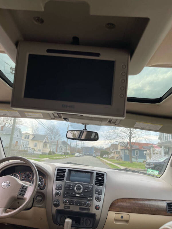 2010 Nissan Armada Platinum