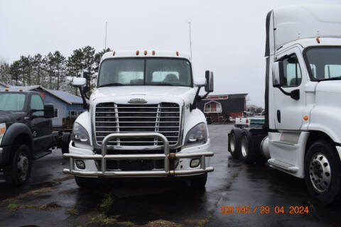 2016 Freightliner Cascadia for sale at Route 65 Sales in Mora MN