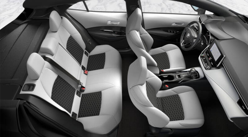 2024 Toyota Corolla Hatchback SE