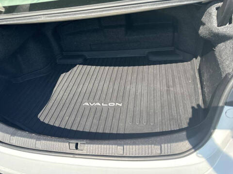 2018 Toyota Avalon Hybrid XLE Premium