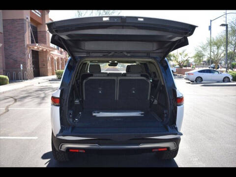 2023 Rivian R1S Adventure