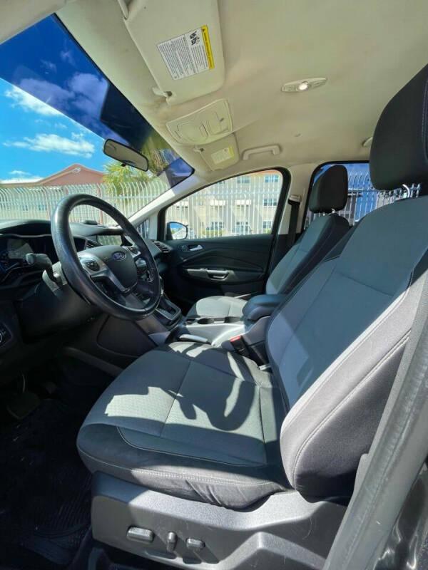 2017 Ford C-MAX Hybrid SE