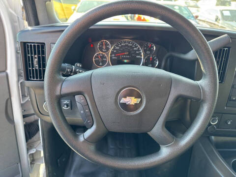 2024 Chevrolet Express 2500