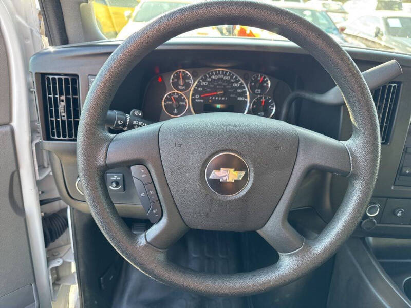 2024 Chevrolet Express 2500