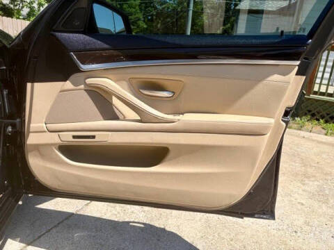 2011 BMW 5 Series 528i