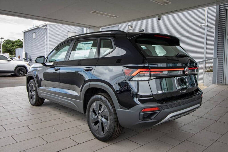 2025 Volkswagen Taos S