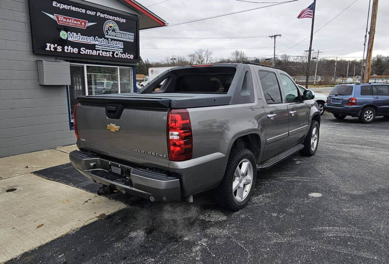 2007 Chevrolet Avalanche for sale at Midwest Auto Loans in Davenport, IA