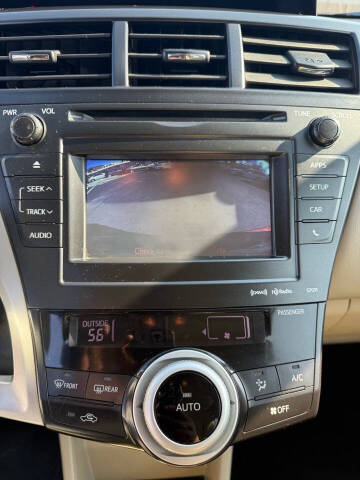 2012 Toyota Prius v Three