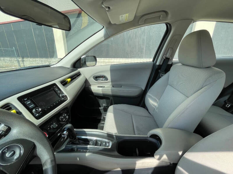 2016 Honda HR-V LX