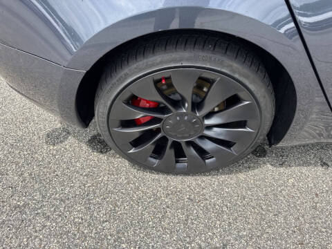 2023 Tesla Model 3 Performance
