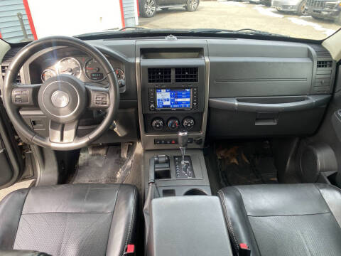 2012 Jeep Liberty Arctic