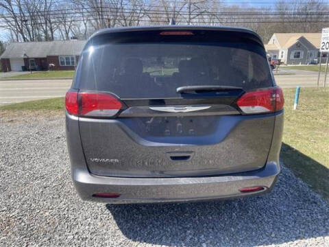 2020 Chrysler Voyager LX
