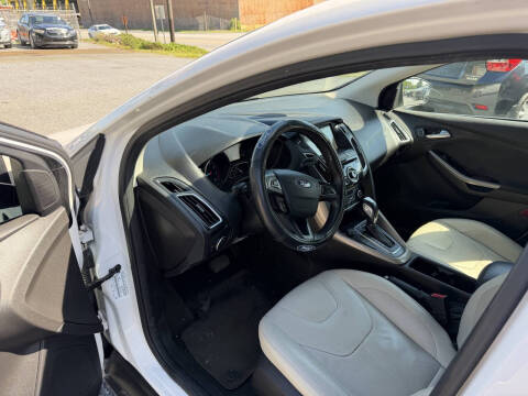 2018 Ford Focus Titanium