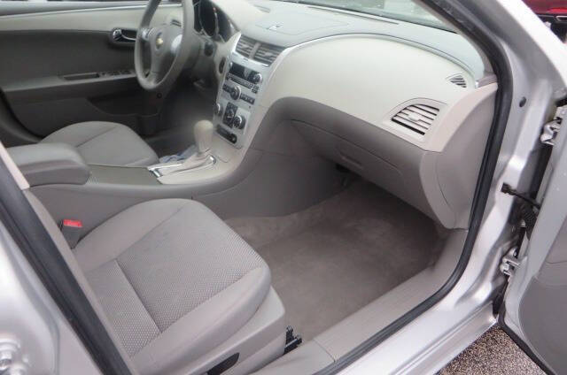 2011 Chevrolet Malibu LS