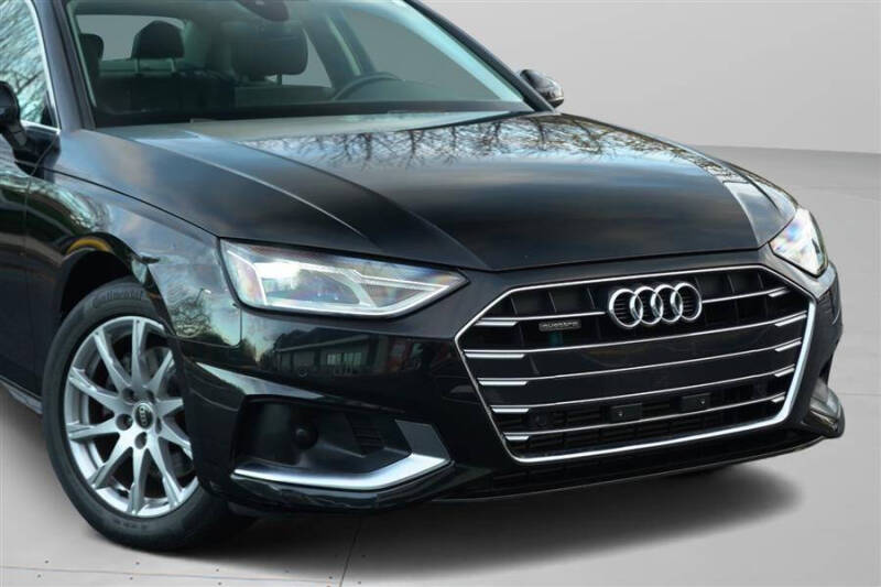 2022 Audi A4 quattro Premium 40 TFSI