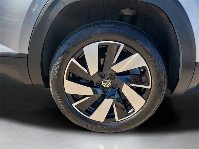 2024 Volkswagen Atlas Cross Sport SE