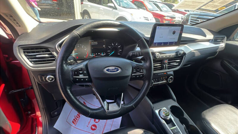 2020 Ford Escape SEL