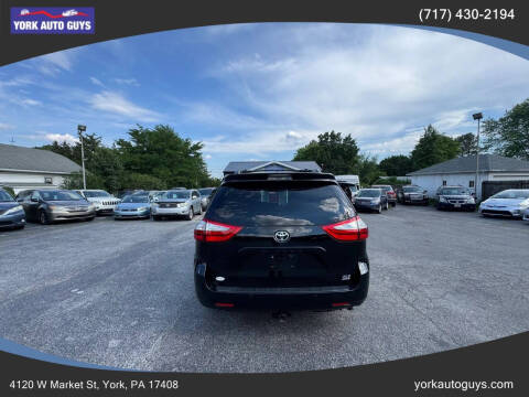 2015 Toyota Sienna