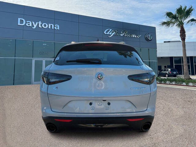 2025 Alfa Romeo Stelvio