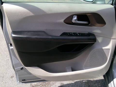 2019 Chrysler Pacifica Touring L