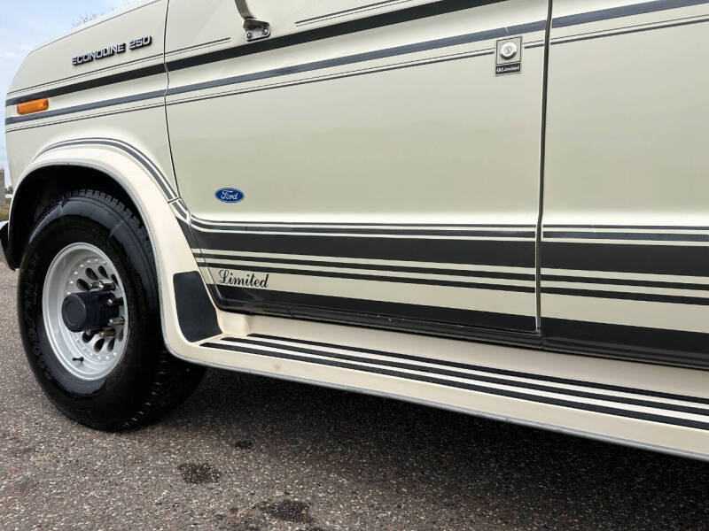 1989 Ford E-Series