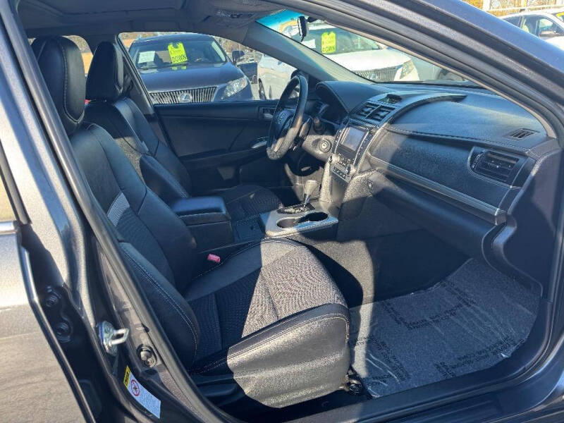 2013 Toyota Camry SE