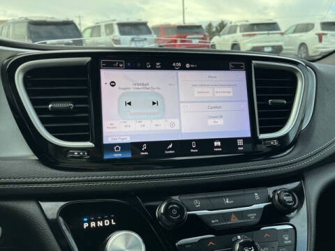 2022 Chrysler Pacifica Touring