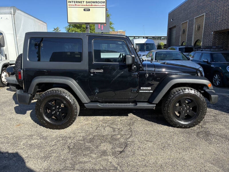 2017 Jeep Wrangler Willys Wheeler