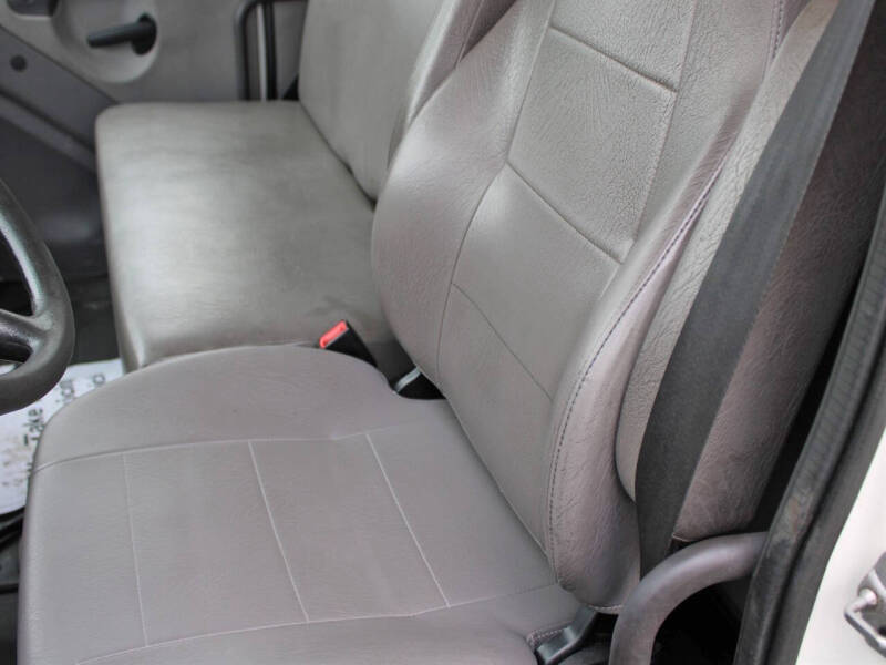 2018 Freightliner M2 106