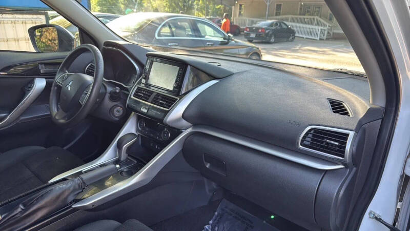 2020 Mitsubishi Eclipse Cross ES