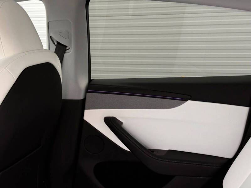 2026 Tesla Model Y Premium