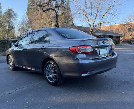 2012 Toyota Corolla LE