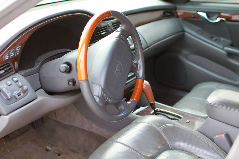 2001 Cadillac DeVille DTS