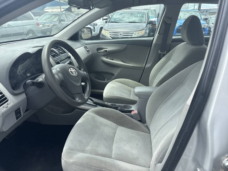 2009 Toyota Corolla LE