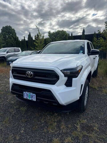 2025 Toyota Tacoma SR