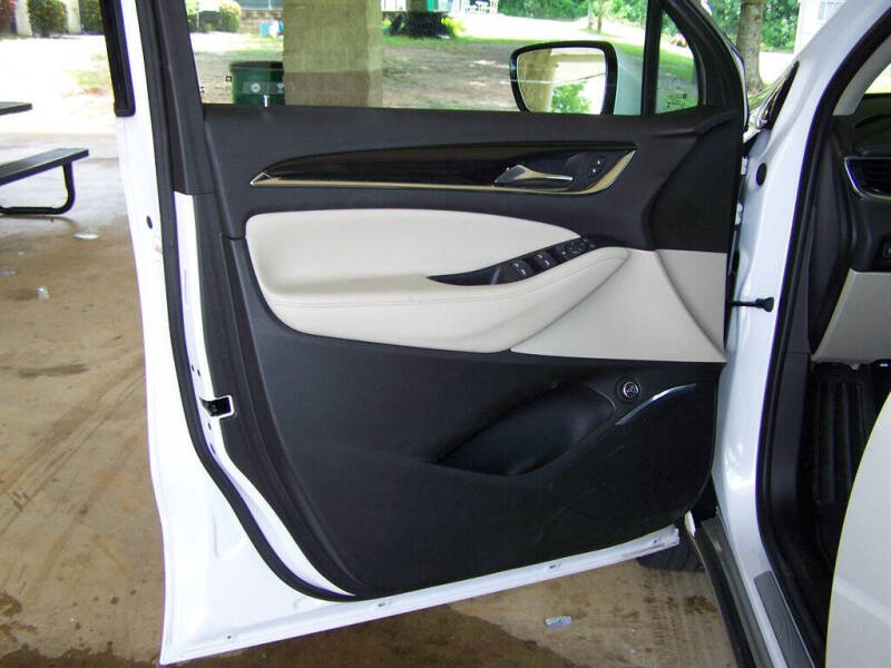 2021 Buick Enclave Essence