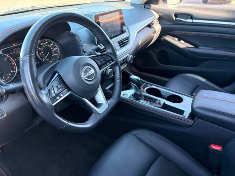 2023 Nissan Altima 2.5 SR