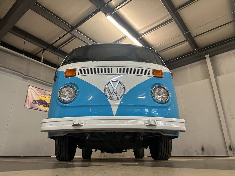 1977 Volkswagen Bus