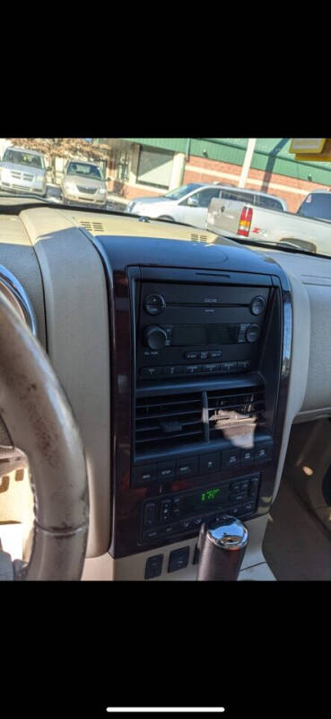 2006 Ford Explorer Limited