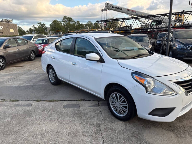 2019 Nissan Versa SV