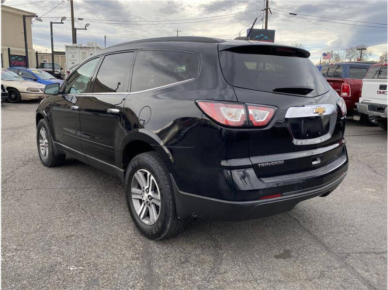 2017 Chevrolet Traverse LT