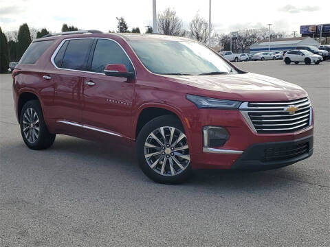 2023 Chevrolet Traverse for sale at Betten Baker Preowned Center in Twin Lake MI