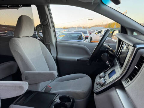2017 Toyota Sienna