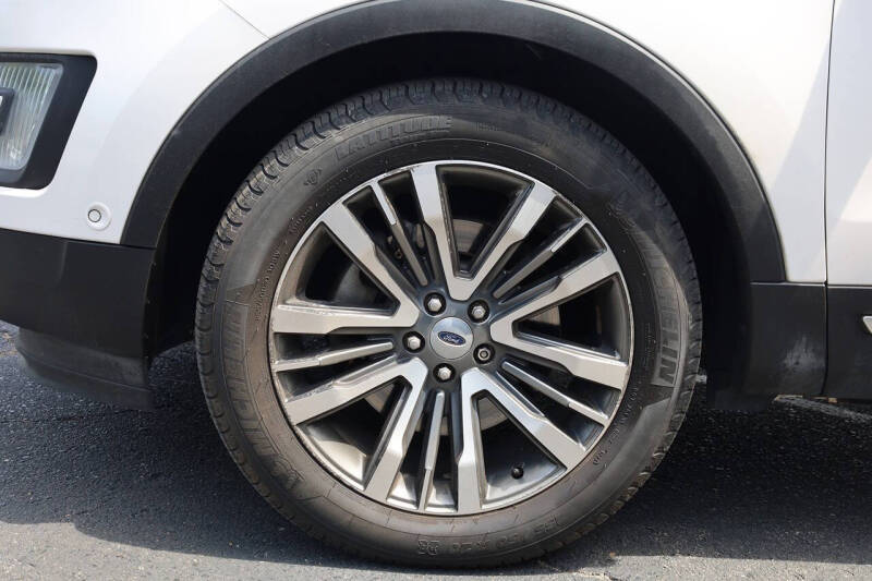 2017 Ford Explorer Platinum
