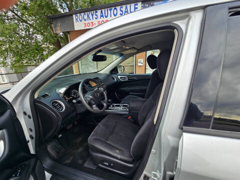 2015 Nissan Pathfinder SV