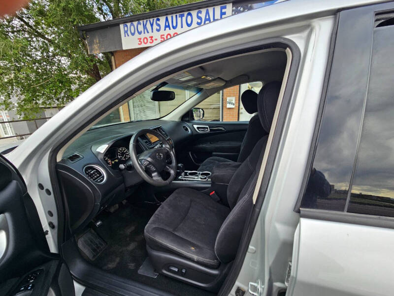 2015 Nissan Pathfinder SV