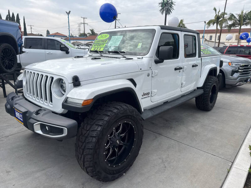 2020 Jeep Gladiator Overland's photo