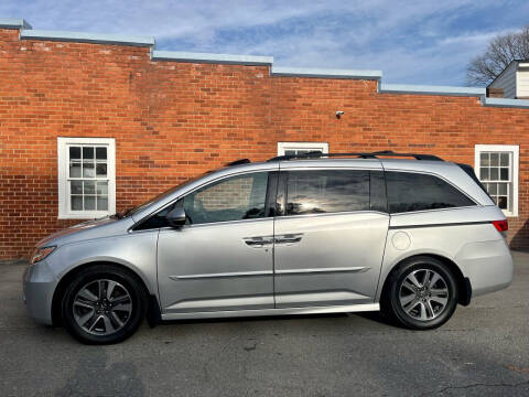 2015 Honda Odyssey for sale at SETTLE'S CARS & TRUCKS in Flint Hill VA